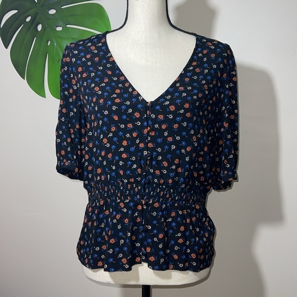 Smocked-Waist Blouse Top in Prairie Posies size 2 - Picture 5 of 10